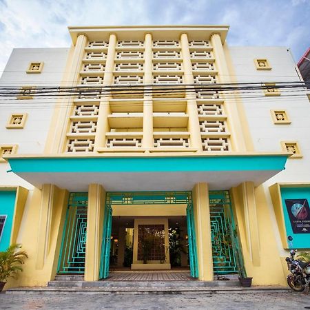 Hotel Old Cinema كامبوت المظهر الخارجي الصورة